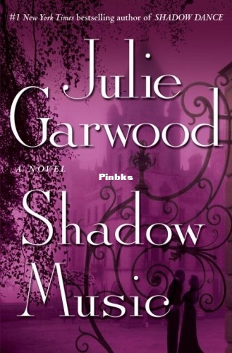 Shadow Music - Highlands’ Lairds #3 - Julie Garwood - English.jpg